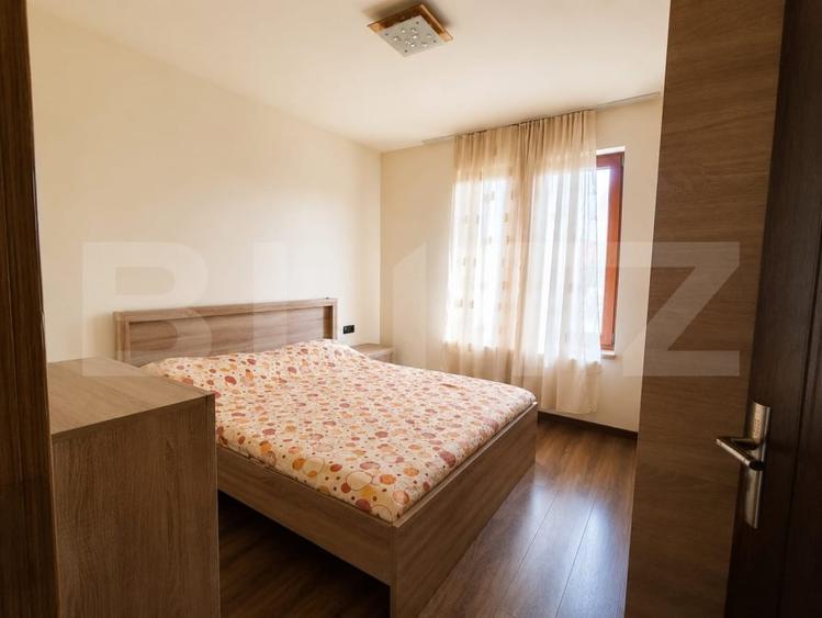 Casă individuală cu 5 camere cu Canalizare în Aurel Vlaicu