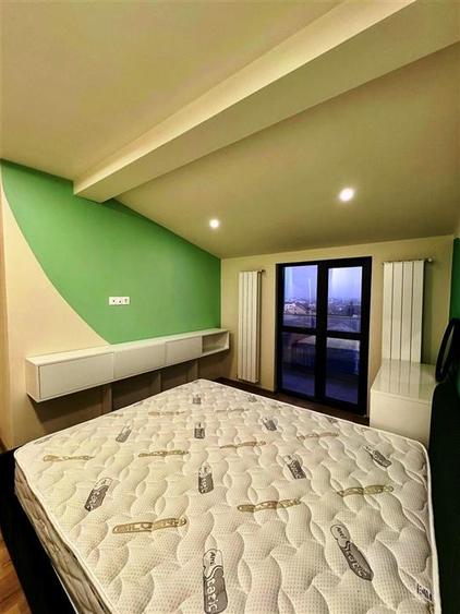 Apartament cu 3 camere decomandat, mobilat în P-ța Mihai Viteazu
