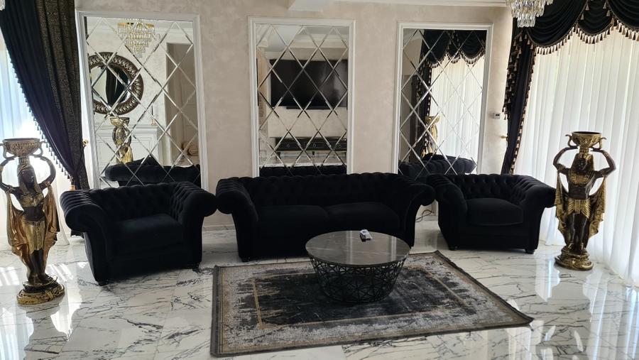 Casă cu 5 camere cu Teren 2530 Mp în Periferie