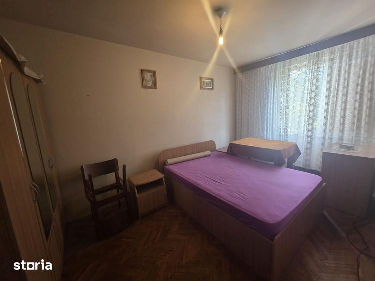Se vinde apartament 2 camere zona Afi Mall decomandat, de renovat - 7