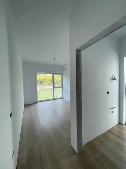 Casă cu 3 camere cu Teren 240 Mp în Giarmata