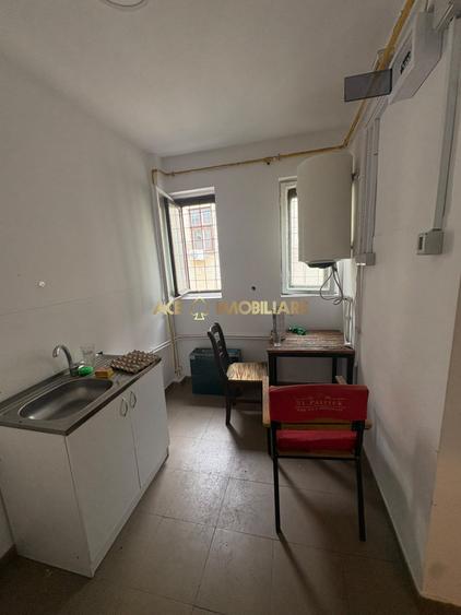 Apartament cu 2 camere decomandat, mobilat în Unirii