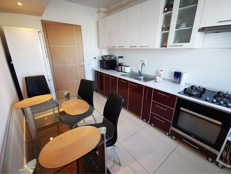 Apartament cu 2 camere decomandat în Exterior Vest