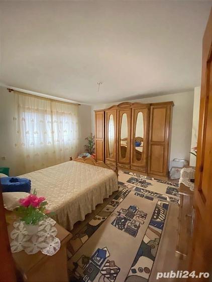 Casă individuală cu 7 camere cu Teren 450 Mp în Brestei