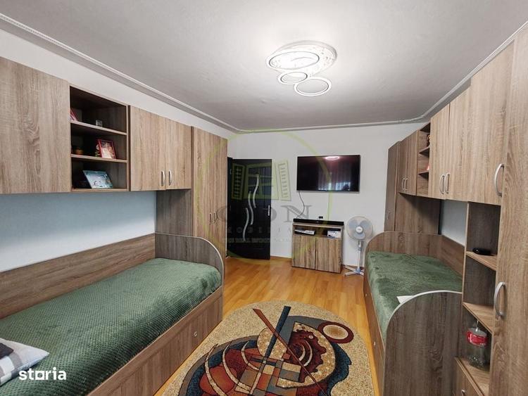 Apartament cu 2 camere decomandat în Vasile Aaron