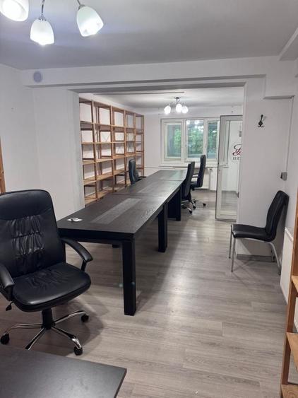 Apartament cu 4 camere în Ultracentral