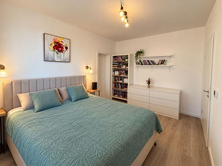 Apartament cu 3 camere semidecomandat, mobilat în Dumbrăvița