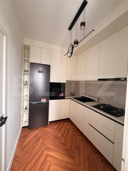 Apartament cu 2 camere semidecomandat, mobilat în Calea Severinului