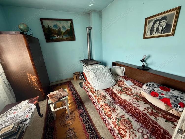 Casă cu 3 camere în Cruceni