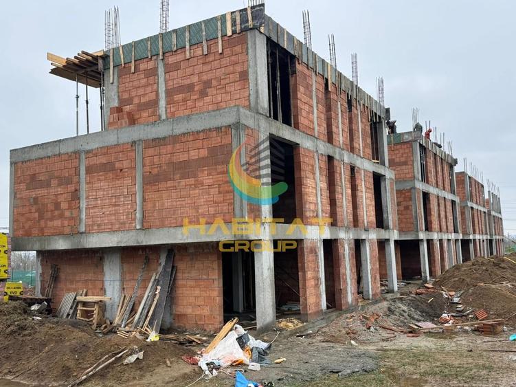 Duplex cu 4 camere cu Canalizare în Splaiul Unirii