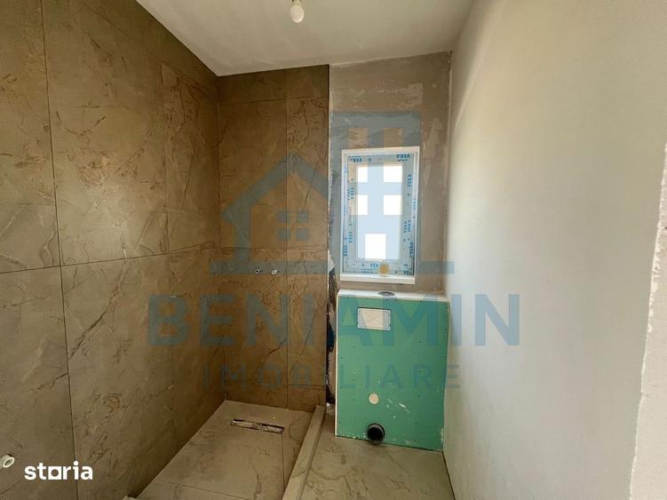 Casă cu 5 camere cu Teren 600 Mp în Sânpetru