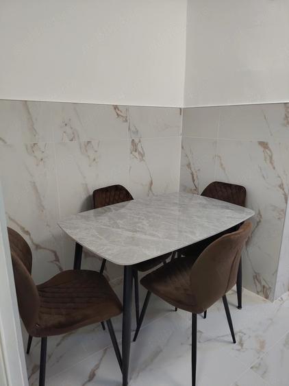 Apartament cu 3 camere decomandat în Micălaca