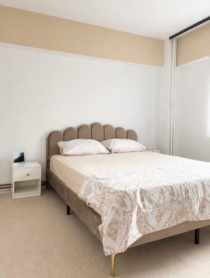 Apartament cu 3 camere decomandat, mobilat în Capitol