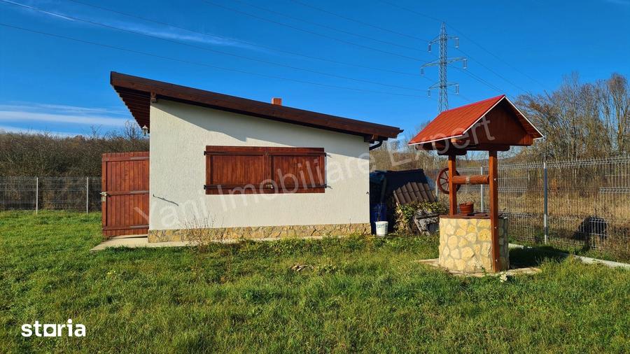 Teren de 1600 mp, în Merișani