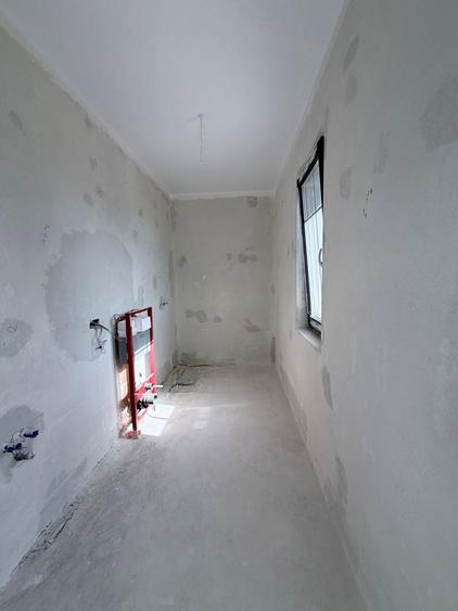 Duplex cu 5 camere cu Canalizare în Buziașului