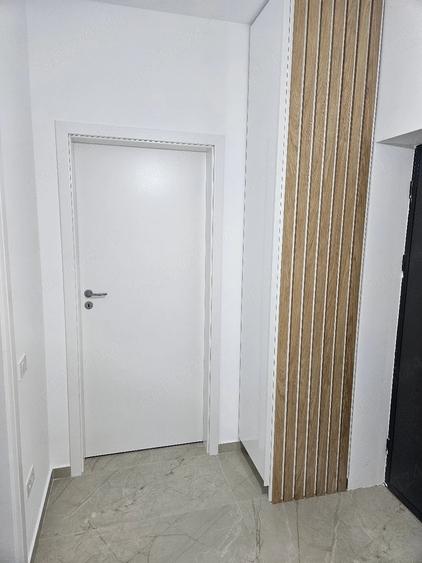PROPRIETAR, vand apartament cu doua camere decomandat ,sector 4 - 1