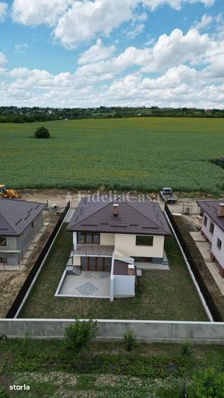Casă cu 4 camere în Horpaz