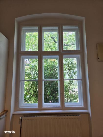 Apartament cu 2 camere, mobilat în Central