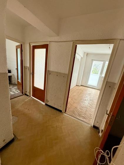 Apartament cu 3 camere, decomandat, Cetate, pret 79.000 - 8