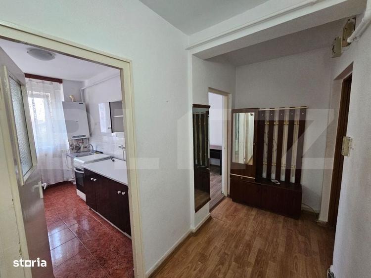 Apartament cu 3 camere decomandat în Cetate