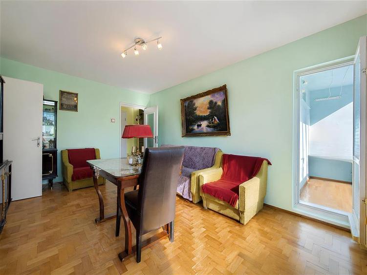 Apartament cu 2 camere circular în Astra