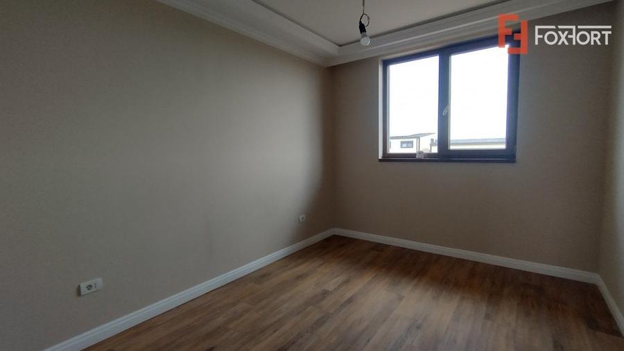Duplex cu 4 camere cu Teren 280 Mp în Săcălaz