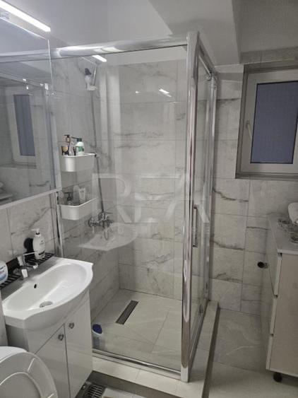 Apartament cu 2 camere decomandat, mobilat în Magheru