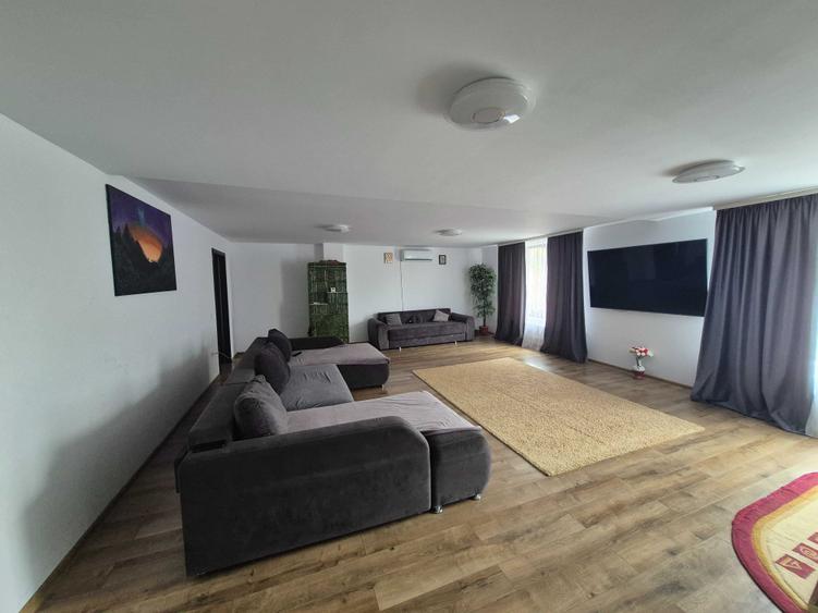 Vila spatioasa vedere padure, cu 6 camere,,toate utilitatile,curte 600 mp,GARAJ - 7