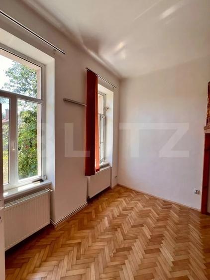 Garsonieră decomandată în Central