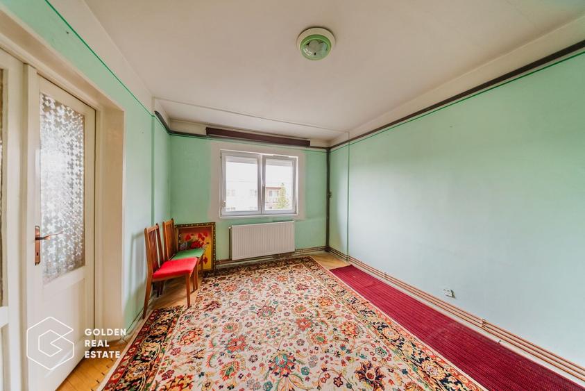 Apartament cu 3 camere semidecomandat în Aurel Vlaicu