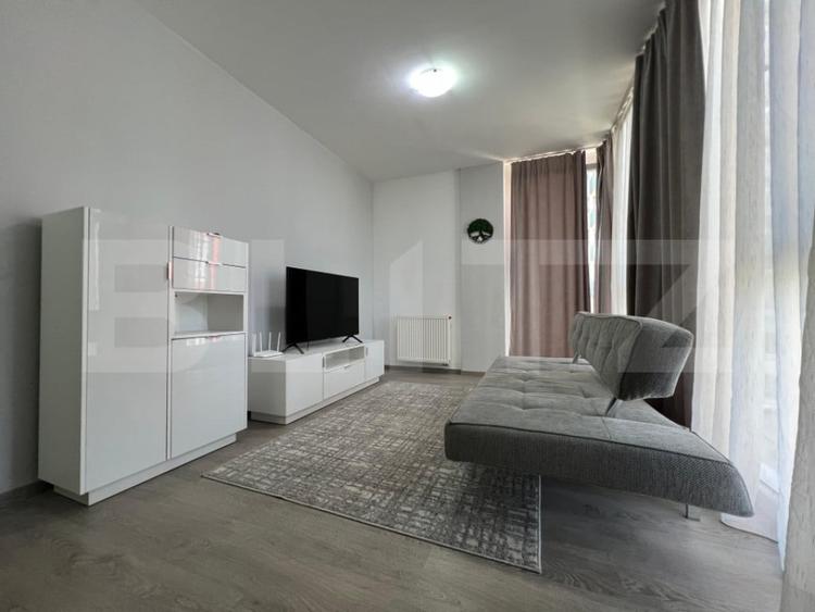 Apartament cu 2 camere de inchiriat Zona Centrala, bl - 2