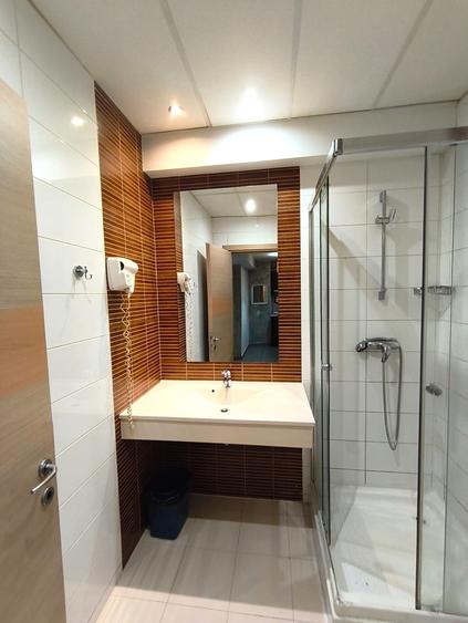 Apartament cu 2 camere semidecomandat în Vitan-Bârzești