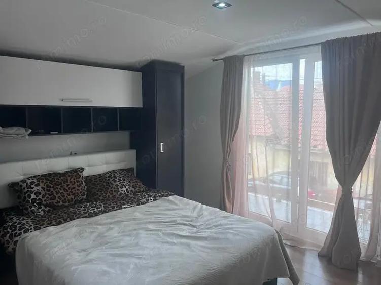 Casă cu 2 camere în Central