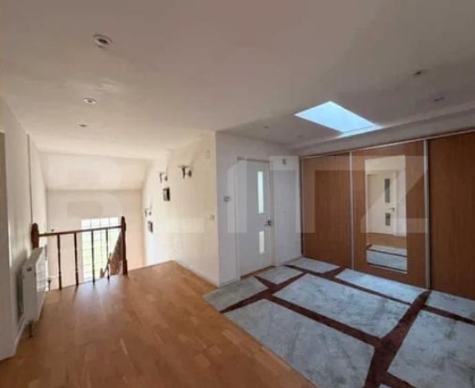 Duplex cu 10 camere cu Garaj în Cioranii de Jos