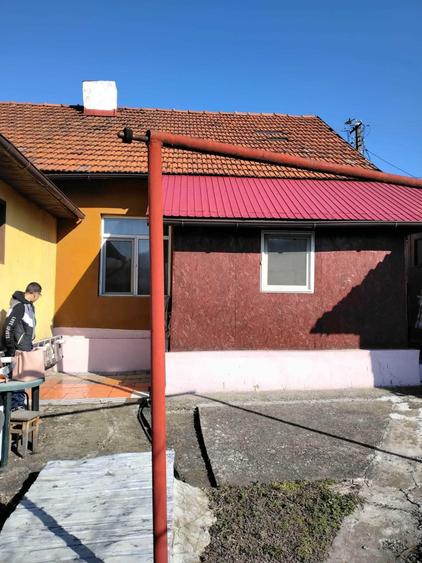 Casă cu 2 camere cu Teren 400 Mp în Cimpa