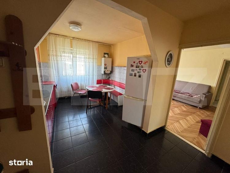 Apartament cu 2 camere semidecomandat în Gojdu