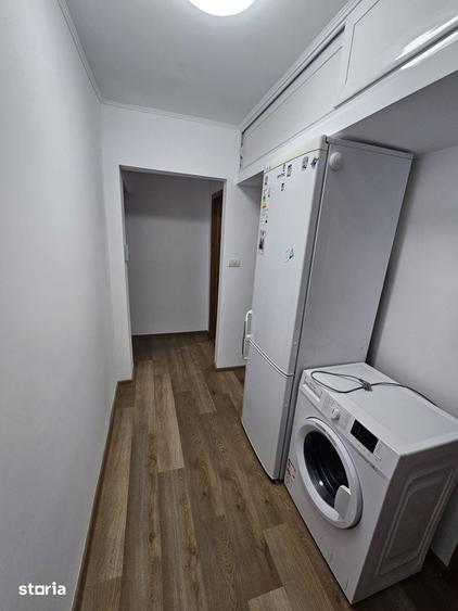 Apartament cu 3 camere semidecomandat în Inel II