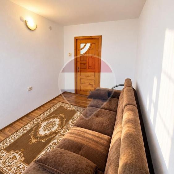 Duplex cu 8 camere cu Teren 630 Mp în Central