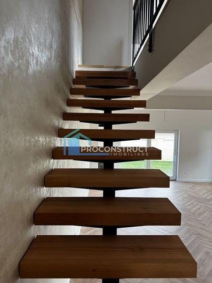 Duplex cu 4 camere cu Canalizare în Dumbrăvița