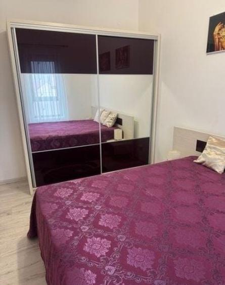 Apartament cu 2 camere semidecomandat, mobilat în Mihai Bravu