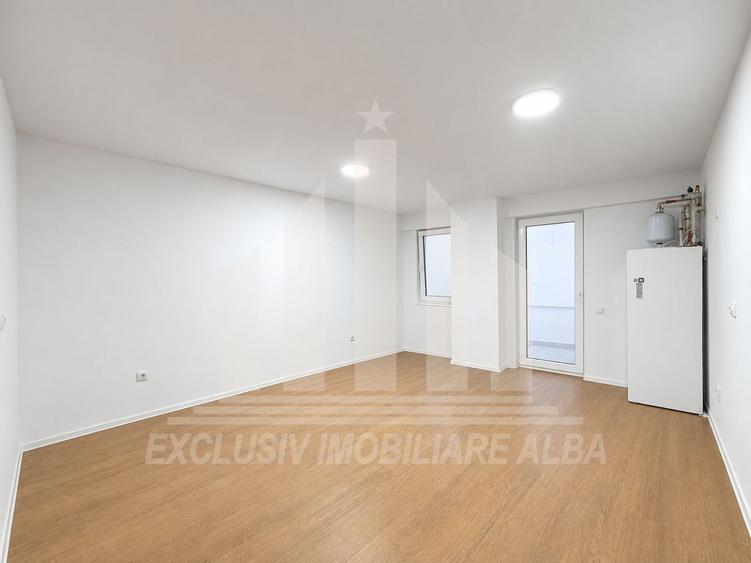 Apartament cu 2 camere semidecomandat în Ampoi 3
