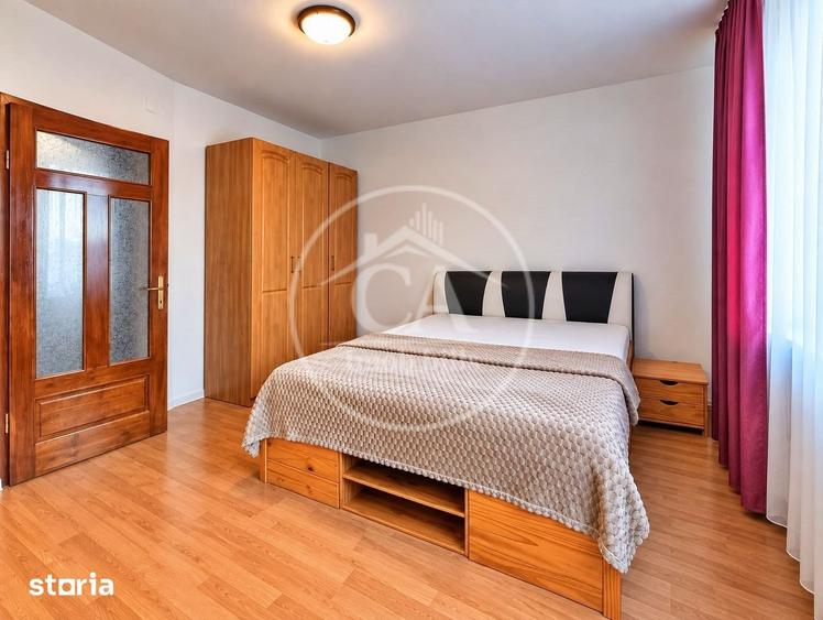 Apartament cu 5 camere decomandat în Sânmartin