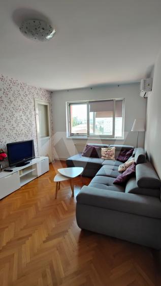 Apartament cu 3 camere decomandat, mobilat în Vasile Aaron