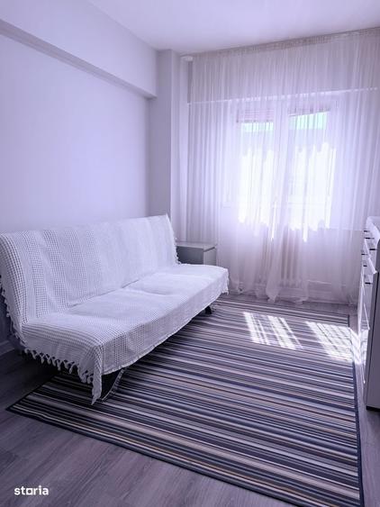 Apartament cu 3 camere decomandat în Drumul Taberei