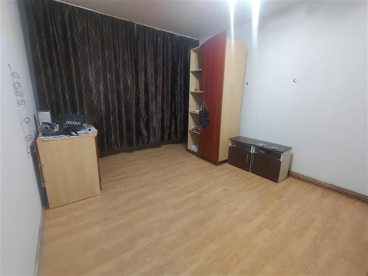 Apartament cu 3 camere decomandat, mobilat în Nord