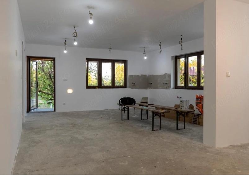 Casă cu 3 camere cu Teren 5 Mp în Lazuri