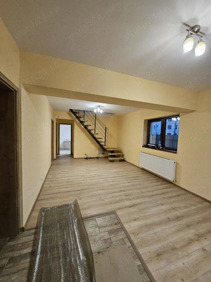 Casă cu 3 camere cu Teren 100 Mp în Granit