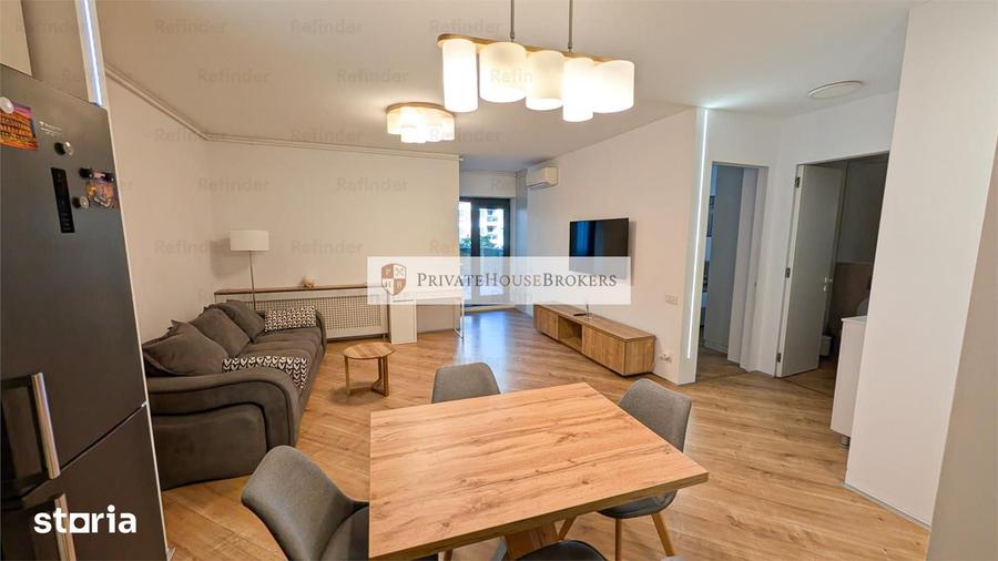 Apartament cu 3 camere semidecomandat în Central