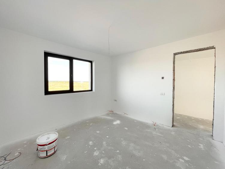 Duplex cu 4 camere cu Canalizare în Moșnița Veche