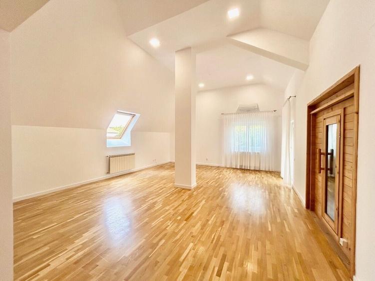 Casă individuală cu 8 camere cu Piscina în Iancu Nicolae